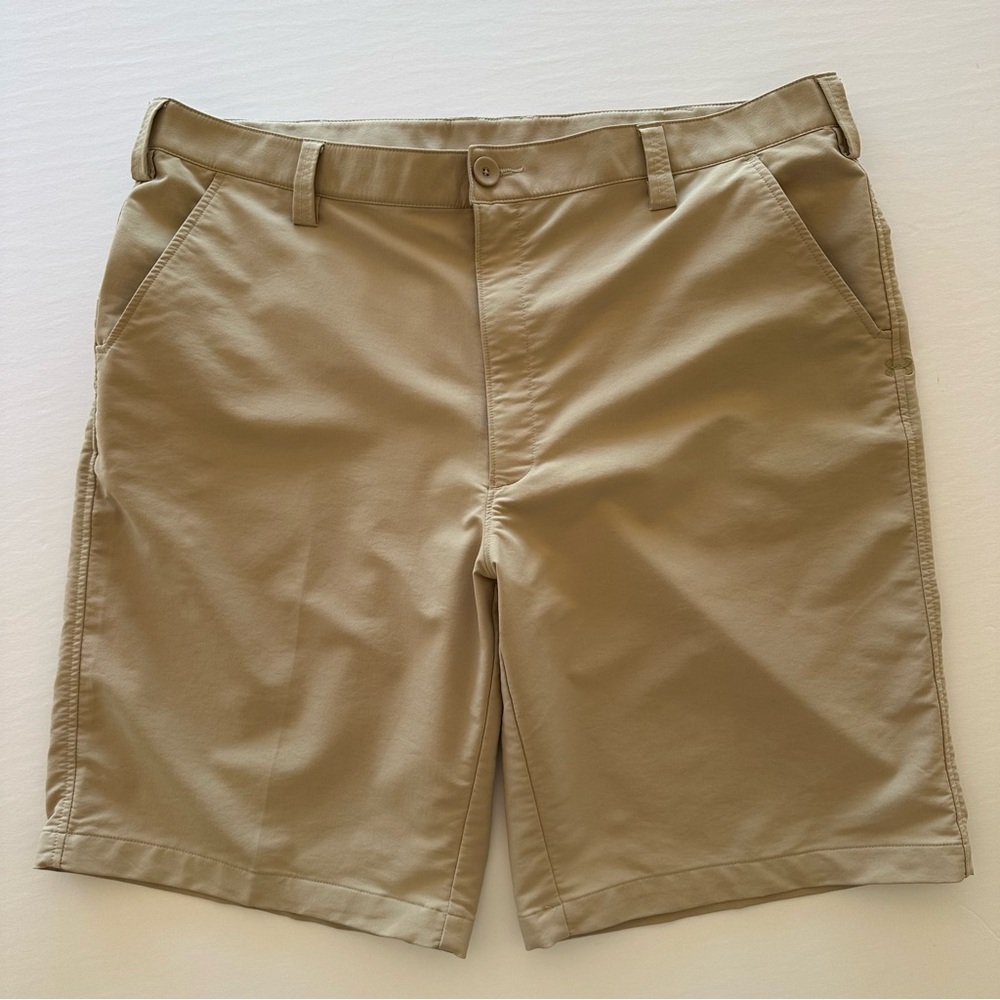Under Armour Golf Shorts Mens 40 Tan Stretch Lightweight Chino Casual Flat Front